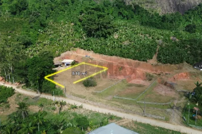 Chácara de 818 m² em São Caetano, Iconha, para lazer e descanso