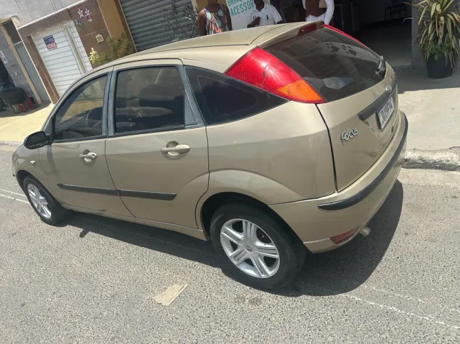 Ford Focus 1.6 S/se/se Plus Flex 8v/16v 5P 2008