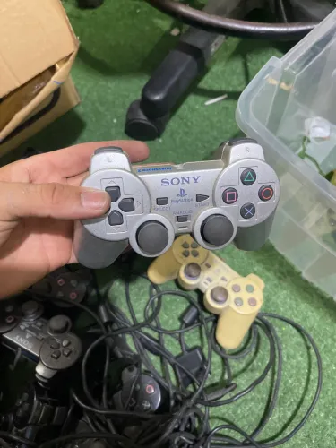 Lote com 12 controle ps2 originais com defeito pra peças 
