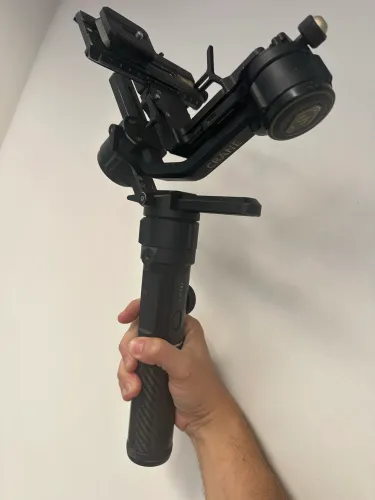 Gimbal crane 2s