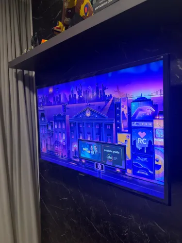 TV SAMSUNG 40 POLEGADAS + ROKU TV