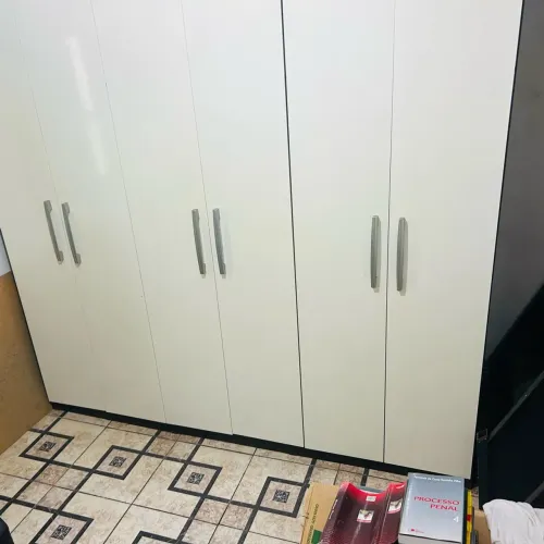 Guarda roupa de casal 2,10 altura por 2,50 comprimento