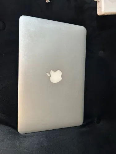 MacBook