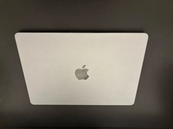 MacBook Air M3 13pol 16gb RAM