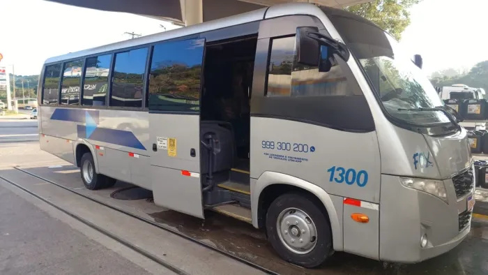 Micro ônibus Fly 9 e w9