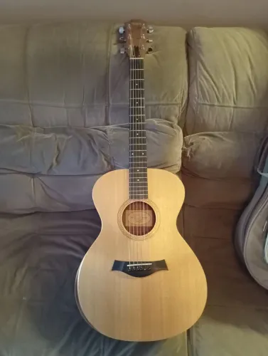 TAYLOR ACADEMY 12E - Como Novo