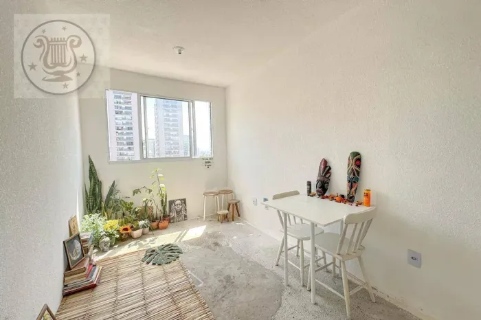 Apartamento com 2 dormitórios à venda, 44 m² por R$ 330.000 - Barra Funda - São Paulo/SP