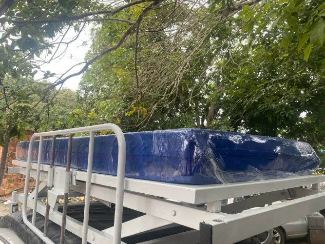 Cama hospitalar com colchão 