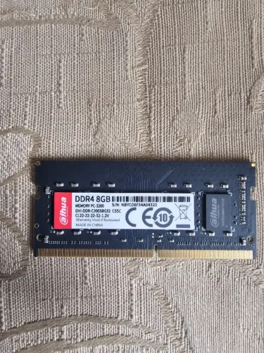 Memória RAM CL22 3200mhz 8GB para notebook da marca Dahua modelo DHI-DDR-C300S8G32