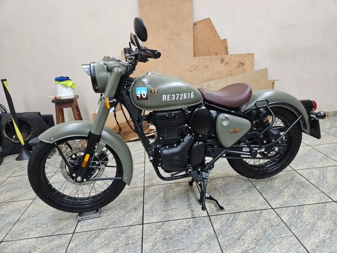 Royal classic 350
