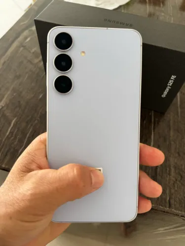 Sansung S25 Fe, 128 gb - 8 gb RAM - 8 meses de uso