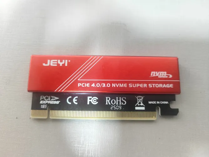 SSD NVME M.2 SanDisk Plus 1TB + Adaptador JEYI PCIe 4.0x16 com Dissipador Alumínio