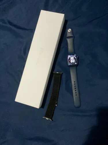 Apple Watch Series 7 41mm (GPS) Completo na Caixa
