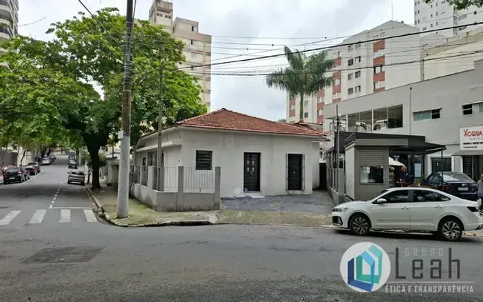 Imóvel Comercial para Alugar na Vila Adyana | Em frente à Praça do Sol | 100 m² | 4 salas