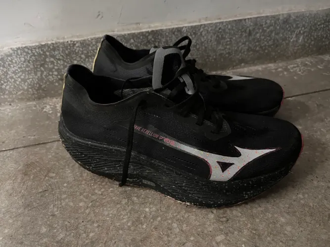 Tênis Mizuno Wave Rebellion Pro 2 Masculino - Preto 39