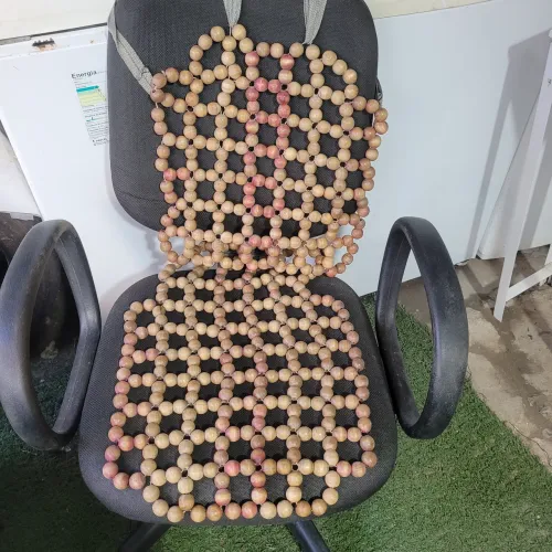 Encosto acento massageador de bolinhas