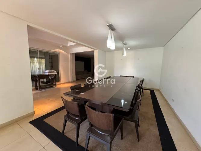 Casa à Venda no Zona 05 em Maringá