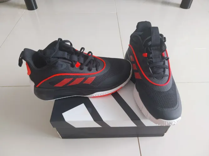 Basqueteira Adidas Own The Game