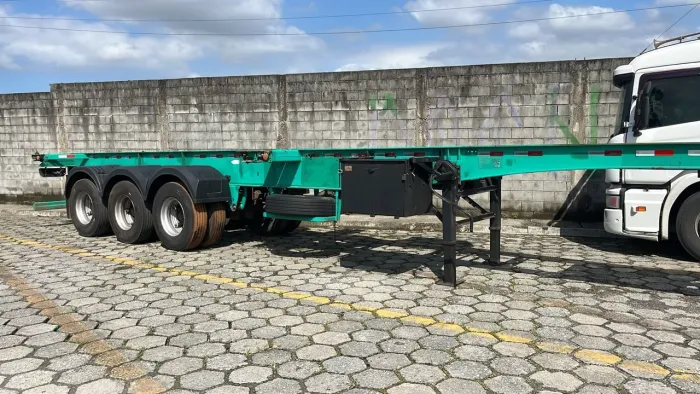 Carreta/bug porta container vario anos e preços     