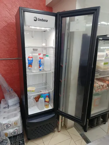 Geladeira Expositora de bebidas Impera
