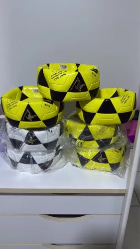 Bola de futevôlei mikasa F5