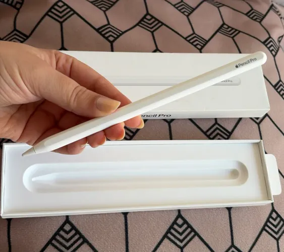 Apple pencil pro