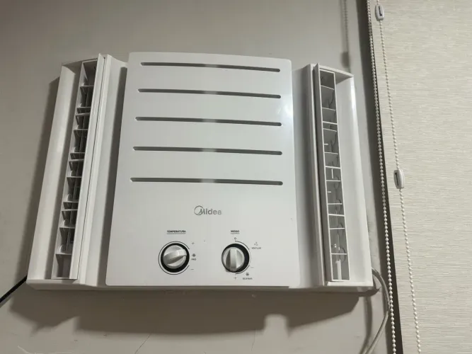 Ar condicionado de 7.500 Btus ( 110V)