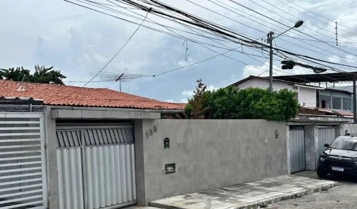 Casa disponível no Petrópolis - aberta a negociação 