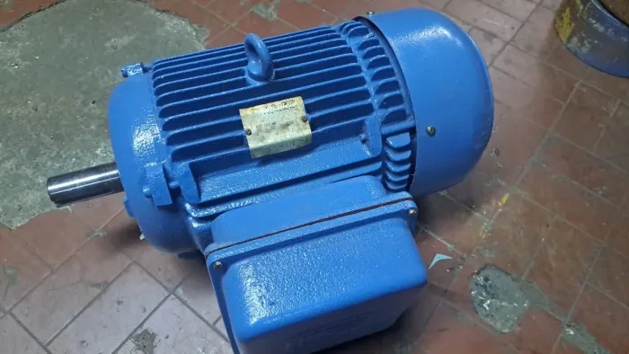 Motor bifásico 15cv 2 polos revisado