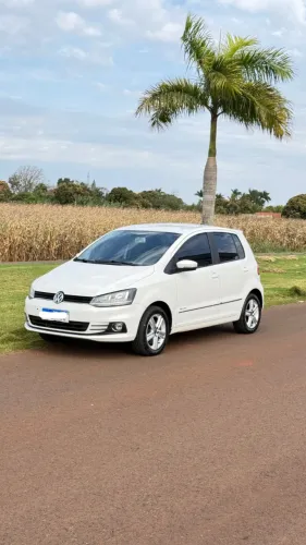 Volkswagen Fox Highline I Motion 1.6 Flex 16V 5P 2016