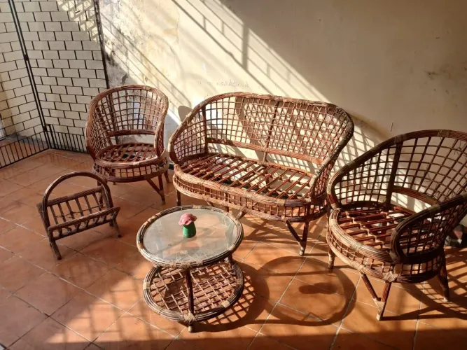 Conjunto de terraço em palhinhas