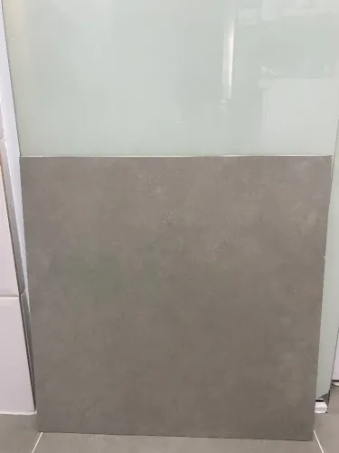 Porcelanato cimenticio acetinado borda reta interno 61x 61cm Betim Gray Artens