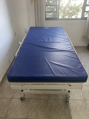 Cama hospitalar elétrica 