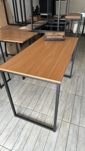 Mesa Sob Medida estilo industrial