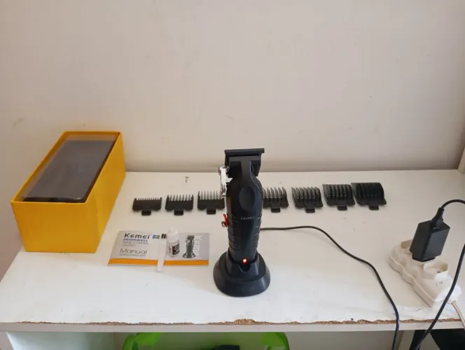 Máquina de corte kemei 2296 bivolt
