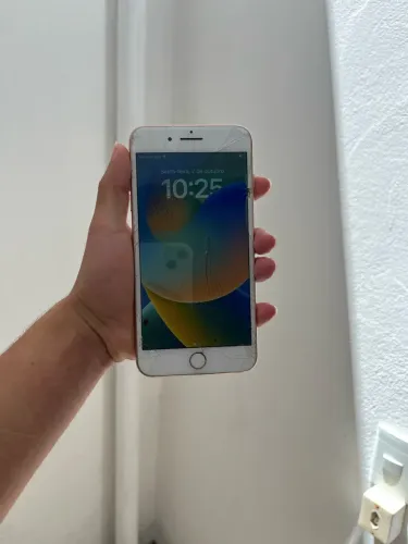 iPhone 8 Plus