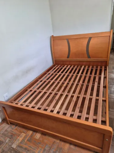 Cama casal com colchão