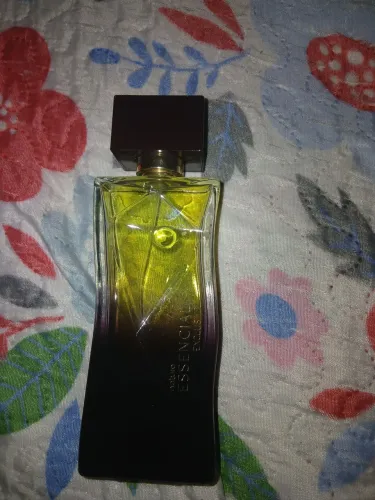 Perfume essencial da natura exclusivo 80 reais