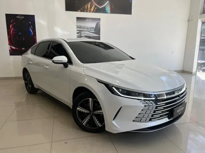 BYD King GS 1.5 16V Híbrido Aut. 2025