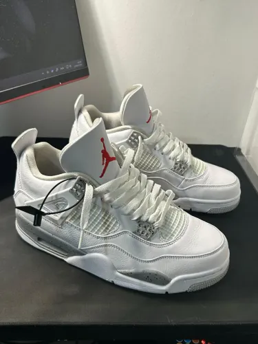 Nike Air Jordan 4 White Oreo