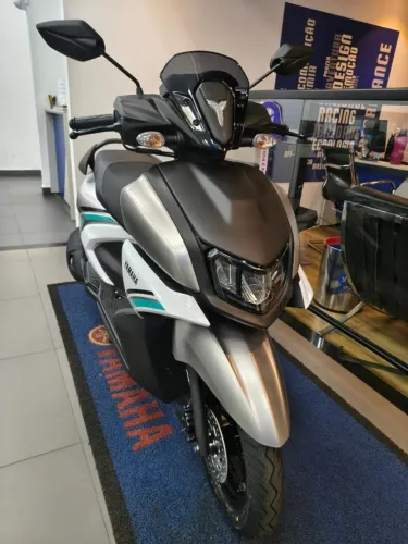 Leandro / Yamaha ZR Hybrid Connected 2026