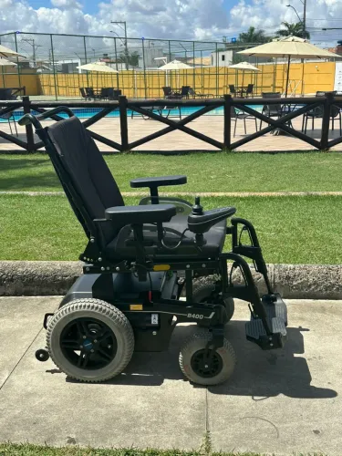 Cadeira de rodas elétrica 