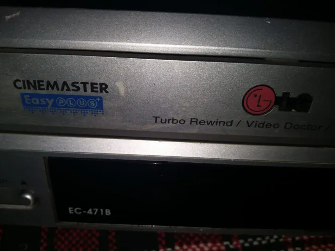 Videocassete LG 5 cabeças ok 270,00