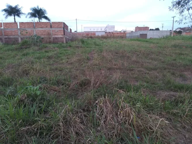 LOTE À VENDA - RESIDENCIAL MARIA MONTEIRO | TRINDADE-GO