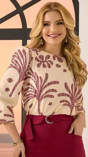 Blusas avulsas ou em lotes de 10, semi novas da marca colmeia 