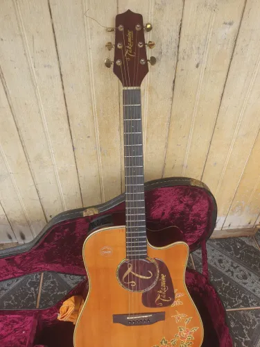 Vendo ou troco violão takamine coreiano modelo 530.sc tampo solido 
