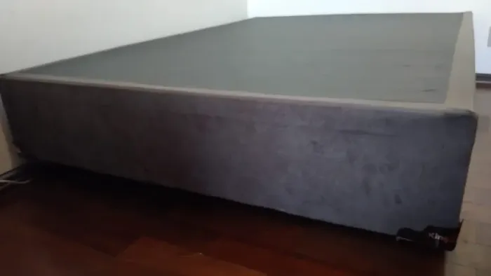 Box para cama de casal reforçado - estado de novo (MOTIVO Mudança) PARA RETIRADA
