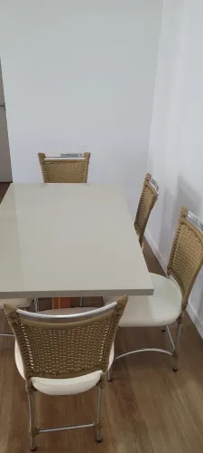 Mesa madeira maciça