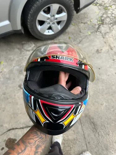 Vendo capacete shark s500