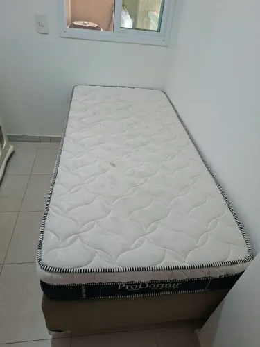 CAMA BOX E COLCHÃO